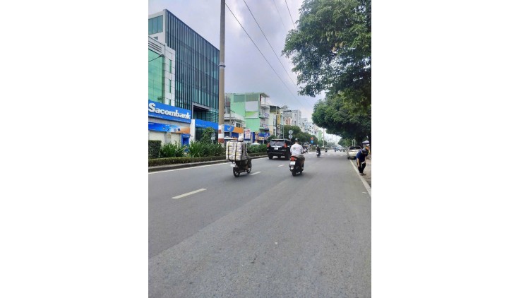 Ngộp Lạc Long Quân - Quận 11 - 66m2 - 2 tầng - HXH sát nhà